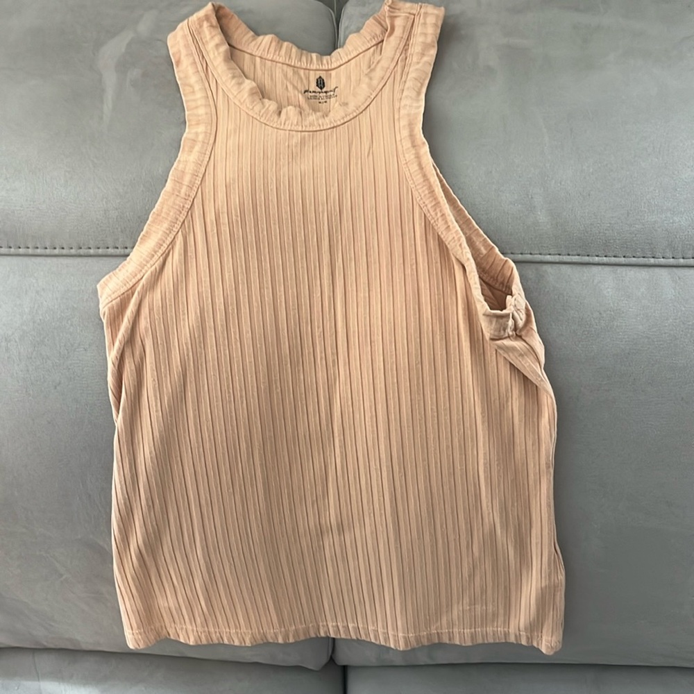 Women’s ribbed tank
